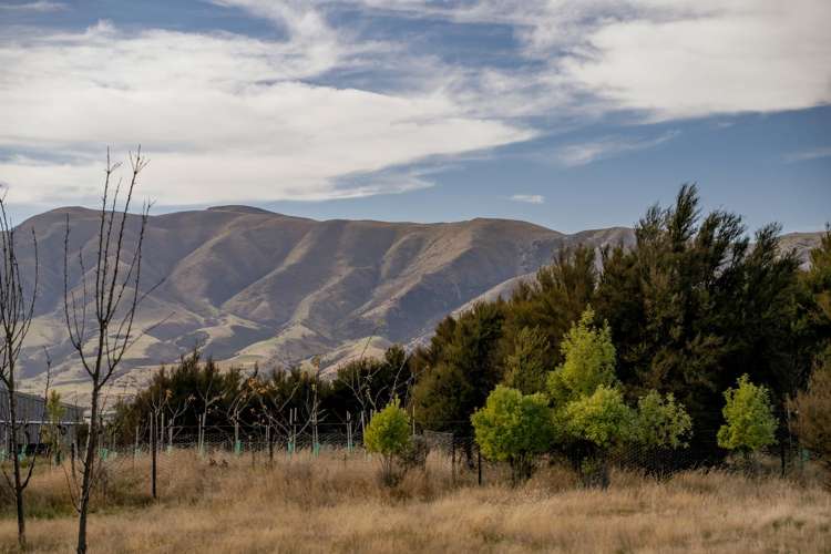 242 Pukerangi Drive Wanaka Surrounds_7