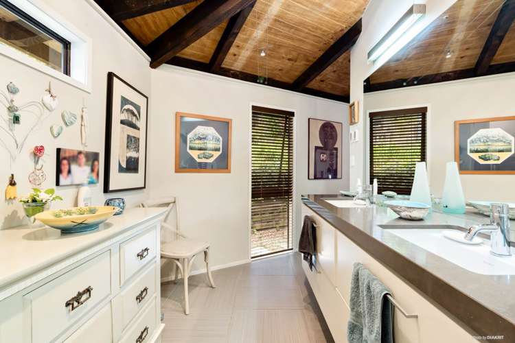 29 Gracechurch Drive Flat Bush_16