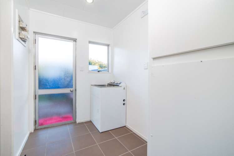 2/36 Miro Street New Lynn_11