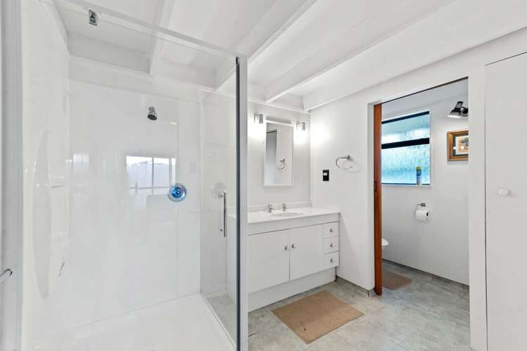 225 State Highway 1 Lake Taupo (East)_9