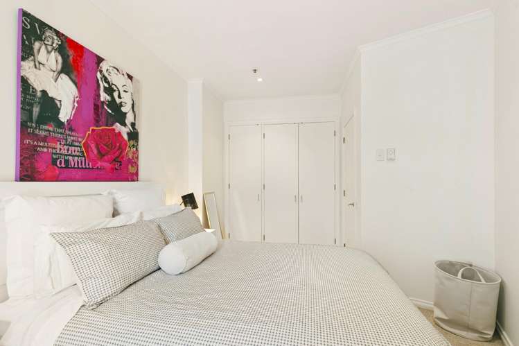 1.2/1 Queens Wharf Wellington Central_7