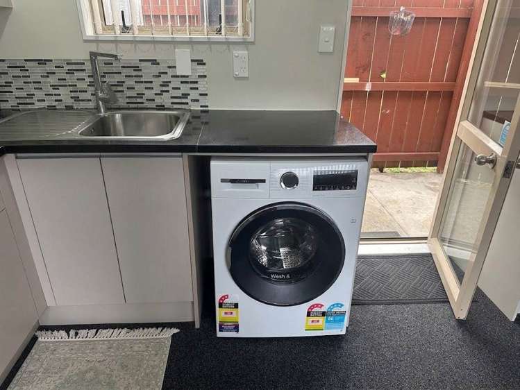 25 Gadsby Road Favona_12