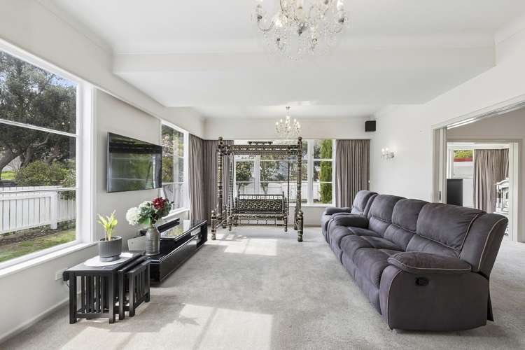 10 Ashleigh Crescent Miramar_1