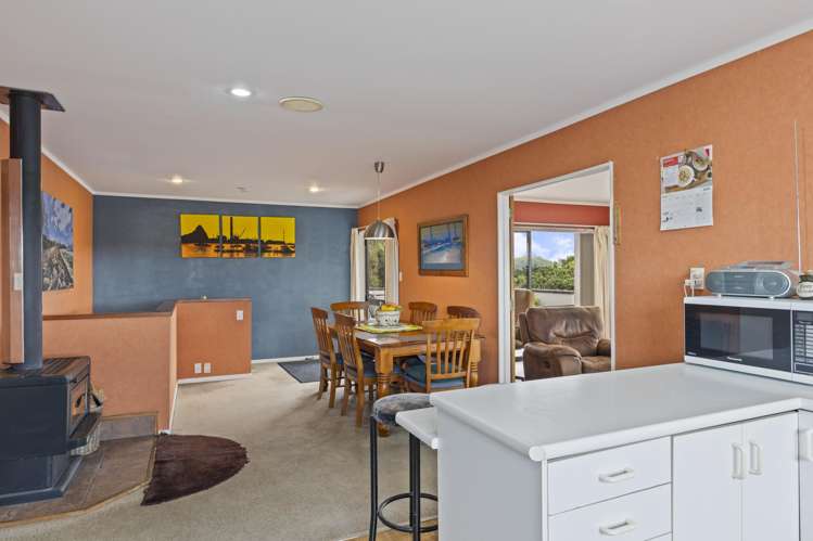 8a Walmer Grove Bell Block_15