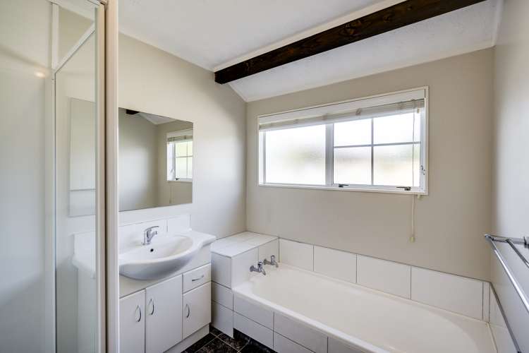 4 Alley Place Taradale_14