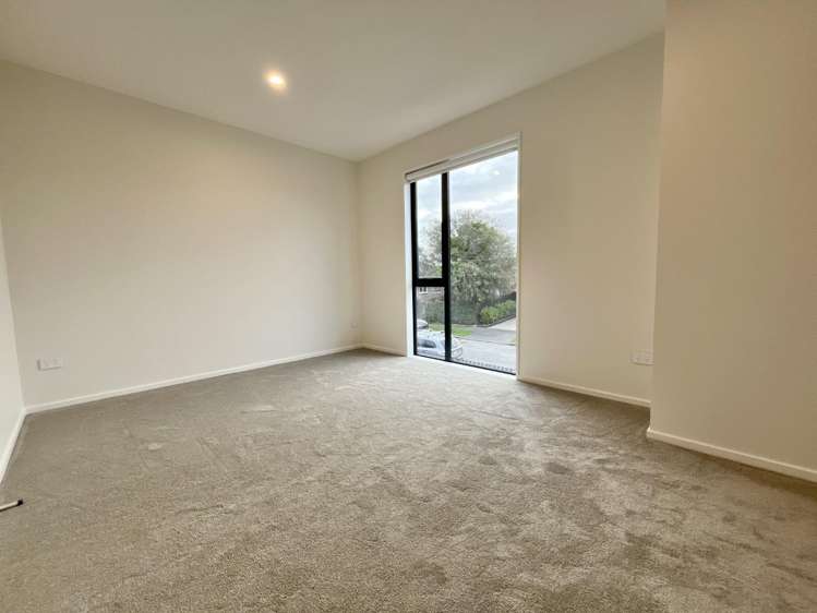 5/2 Deloraine Street Somerfield_13