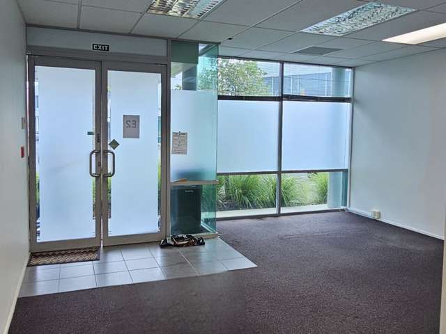 E2, 27-29 William Pickering Drive Albany_2