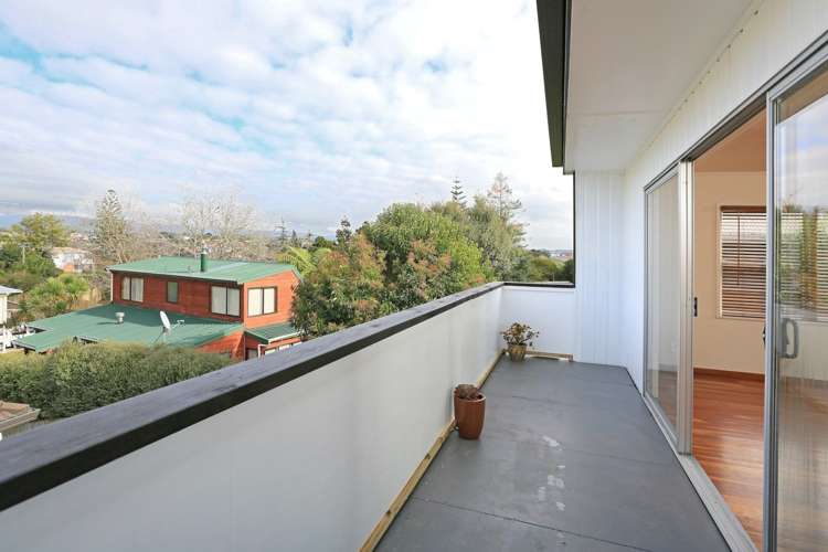 23 Castaing Crescent Te Atatu South_7