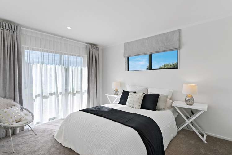 714 Courtenay Road Charing Cross_9