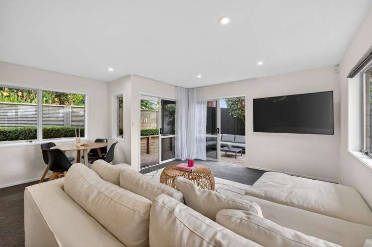 5A Simmonds Grove Greerton_6