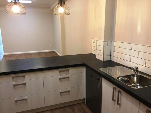 2/81 Cameron Street Whangarei_4