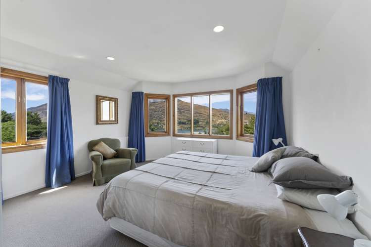 7 Woodbury Rise Queenstown_11