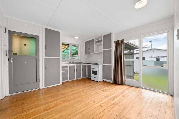 209 Clyde Street Hamilton East_6