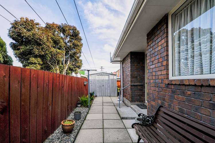37d Eastbourne Street Caversham_16