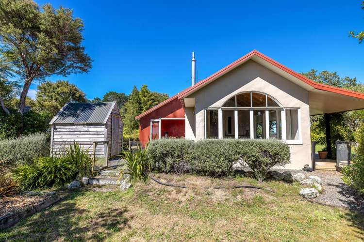161 Orapiu Road Waiheke Island_29