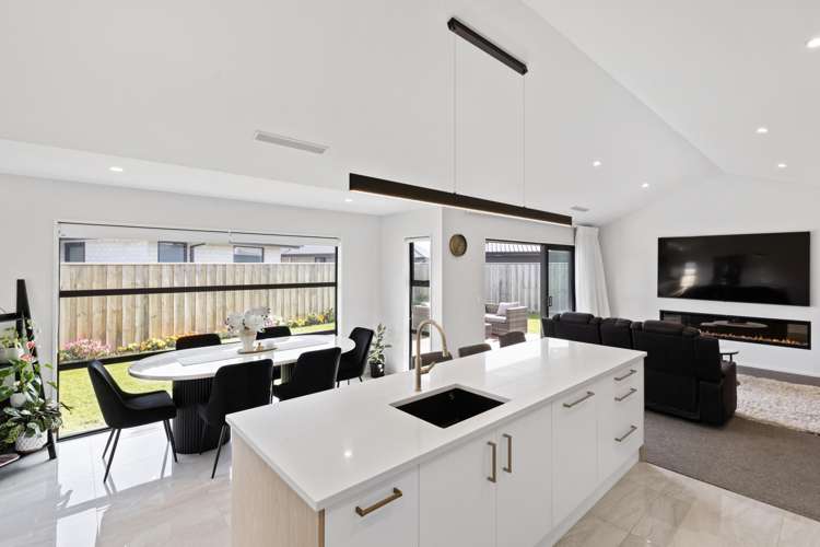 6 Gemstone Place Rolleston_4