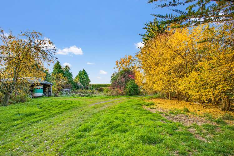 83 Hazeldine Road Waikaia_21