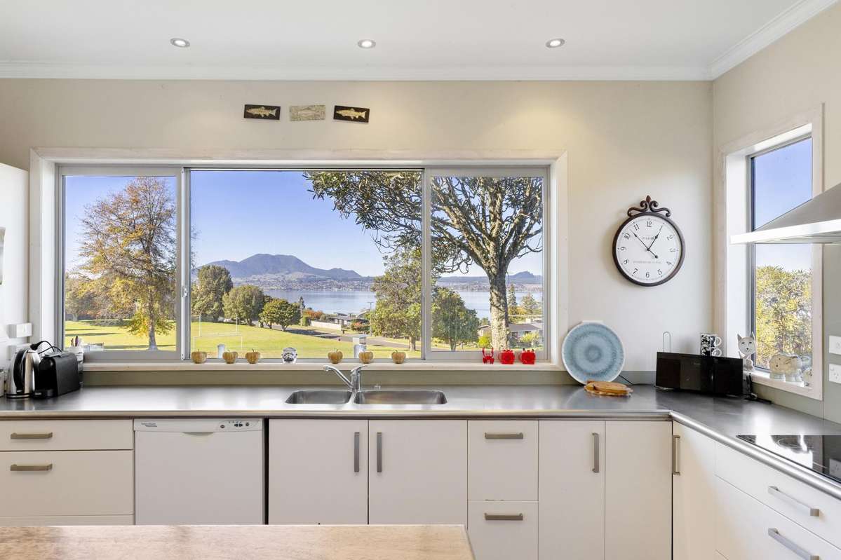 10 Wakeman Road_4