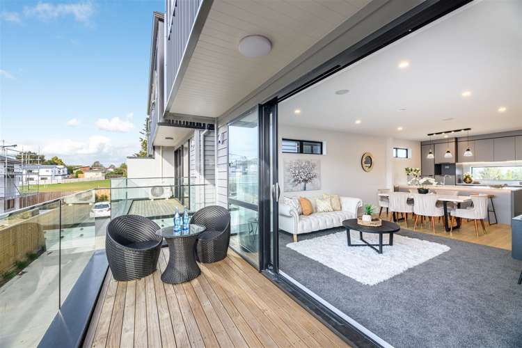 4/19 Kingdale Road Henderson_21