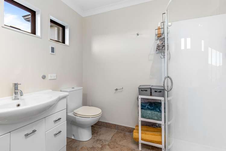 6 Double Bay Place Army Bay_13