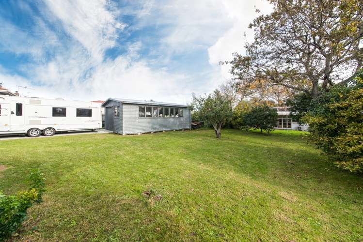 90 Flanshaw Road Te Atatu South_12