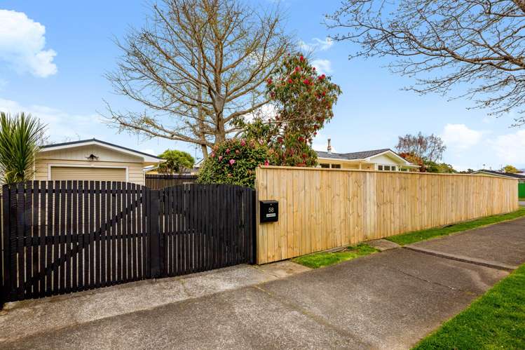58 California Drive Totara Park_16