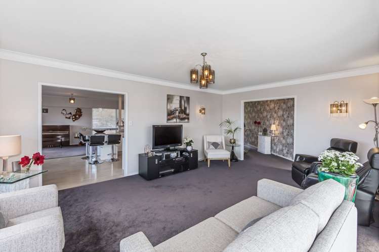 12 Mayfair Crescent Mairangi Bay_9