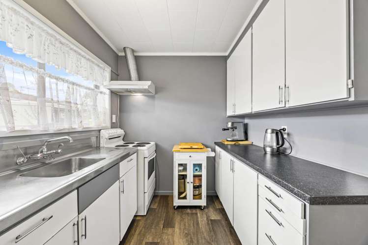 2/39 Blacklock Avenue Henderson_2