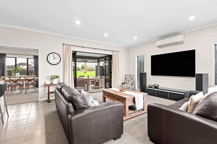 52 Wiltshire Drive Huntington_11