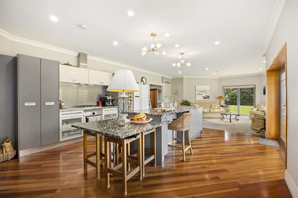 251 Whitehills Road_2