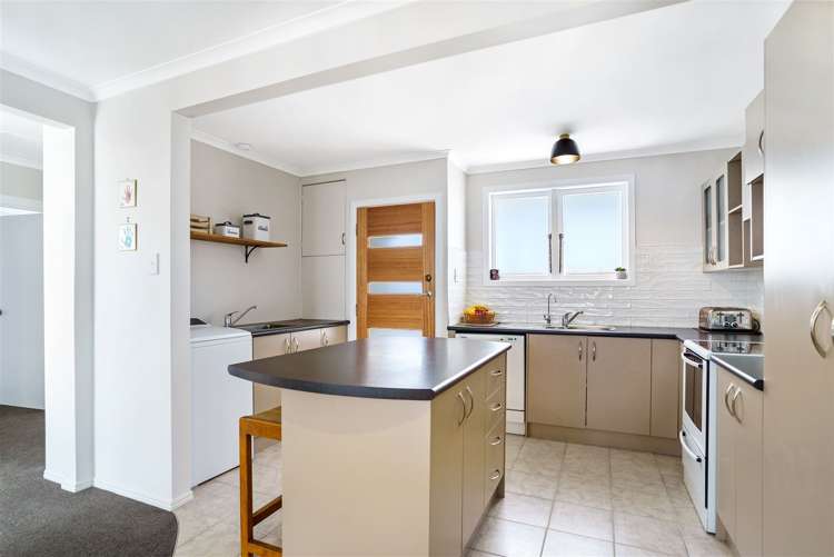 11 Paton Avenue Te Atatu South_7