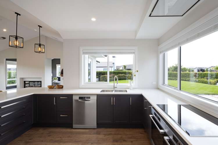 25 Alan Livingston Drive Cambridge_8