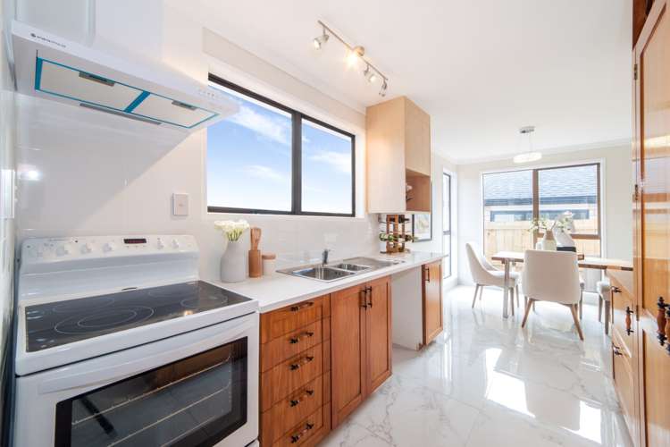 71b Solar Road Glen Eden_8