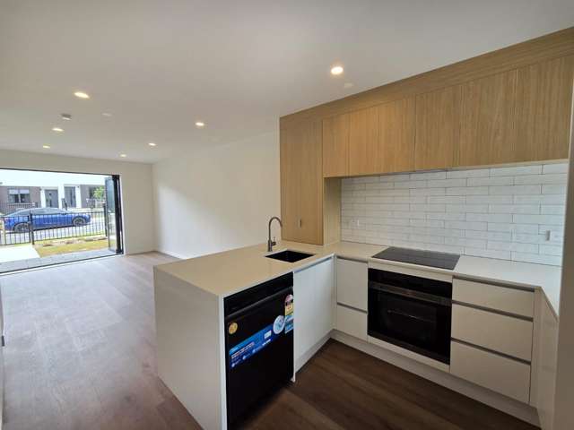 5/3 Firebrick Way 1626_3