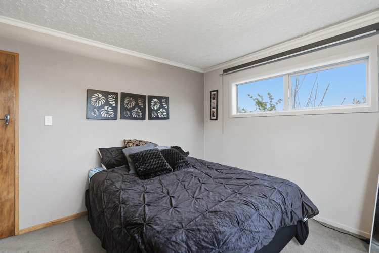 448 Racecourse Road_5