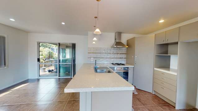 90 Treadwell Street Springvale_2