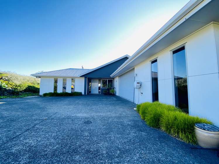 173 Sealy Road Omata_2