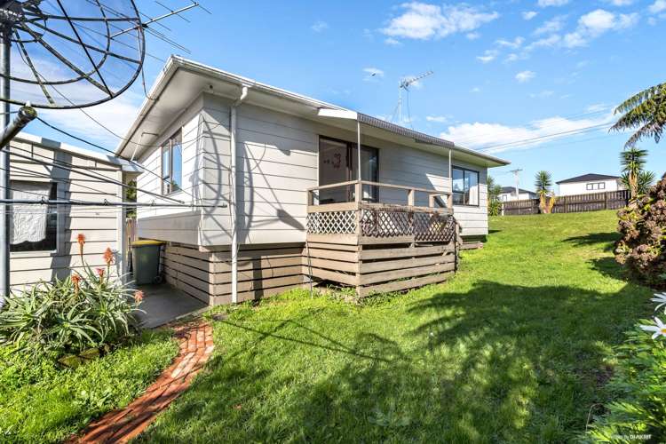 2/35 Russell Road Manurewa_7