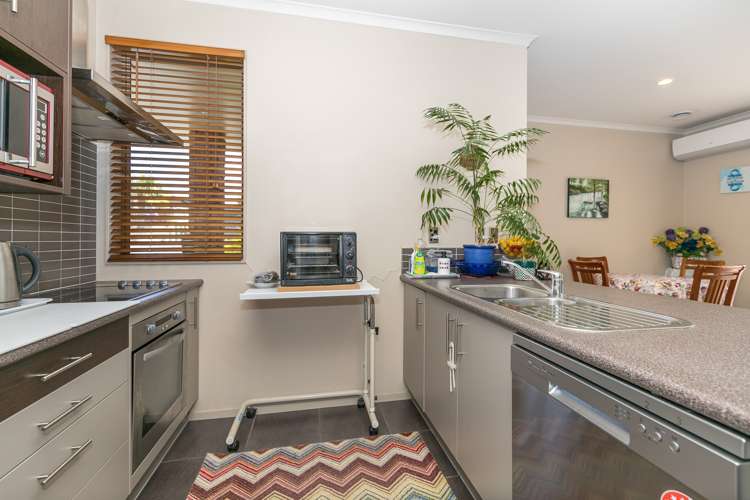 131f Rototuna Road Rototuna_7