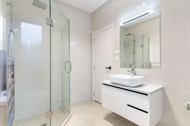 21 Frisken Road Flat Bush_11