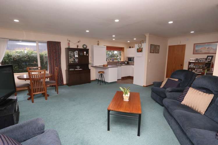 48 Reid Crescent Allenton_4