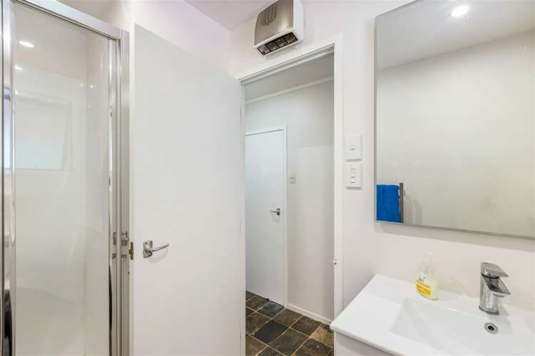 84 Advene Road Cockle Bay_13