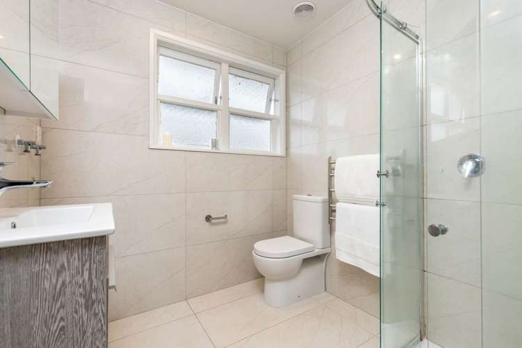 2/113 Maich Road Manurewa_7