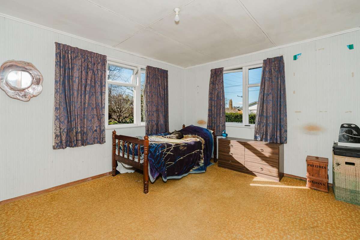 1157 Hazelmere Crescent_1