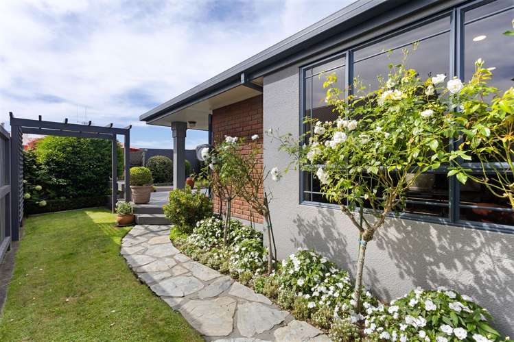 15 Kingsford Mews Hamilton East_16