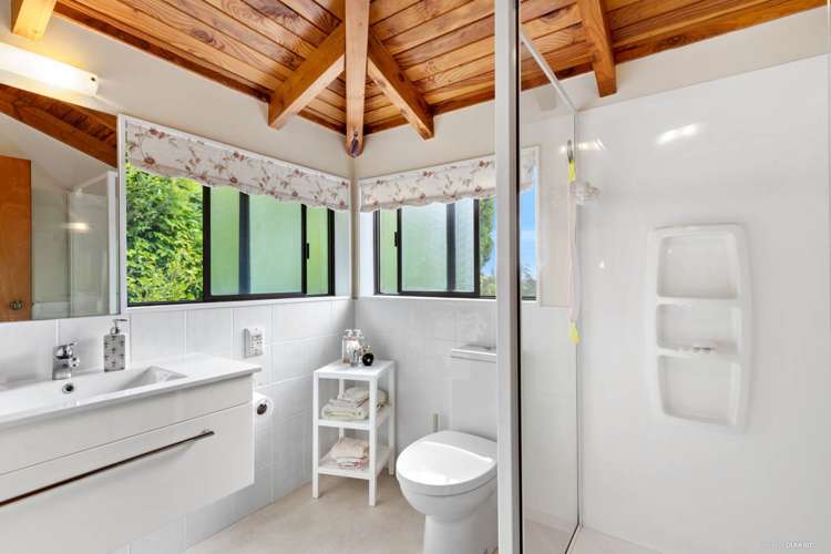 38 Awanui Rise Papakura_14