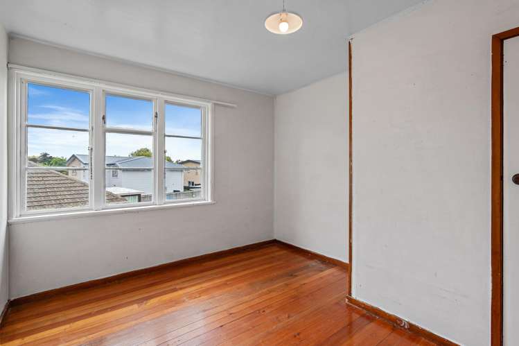 84 Emmett Street Shirley_12
