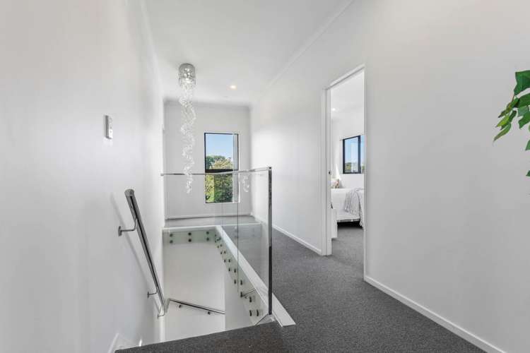 1/75 Aranui Road Mount Wellington_13