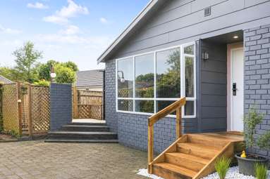 11 Egmont Road_3