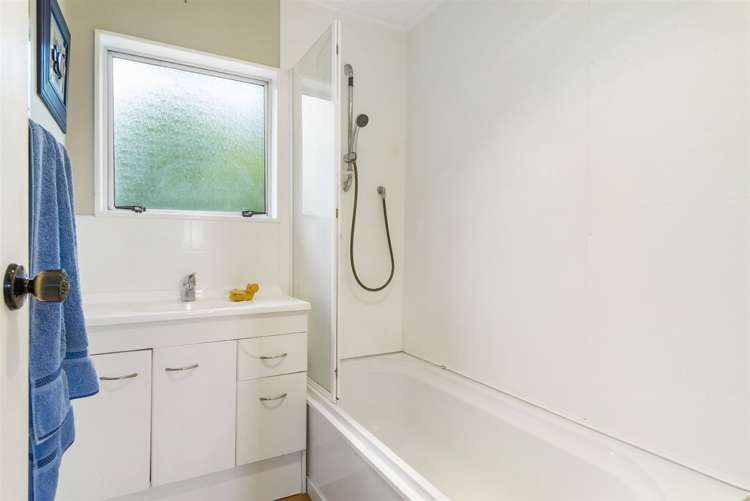 1/32a Helena Street Massey_16